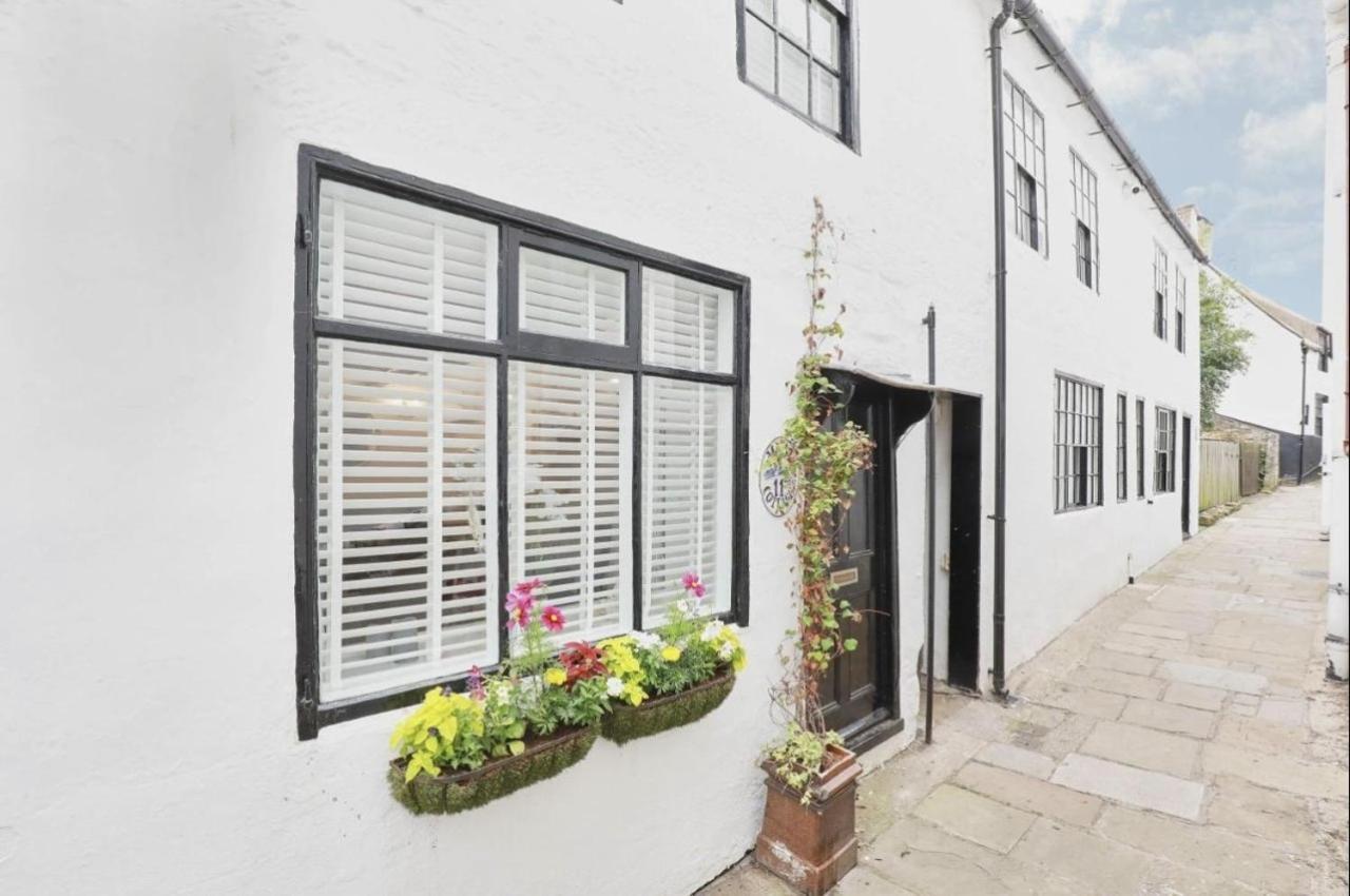 Whitby Boutique - Mast Cottage エクステリア 写真