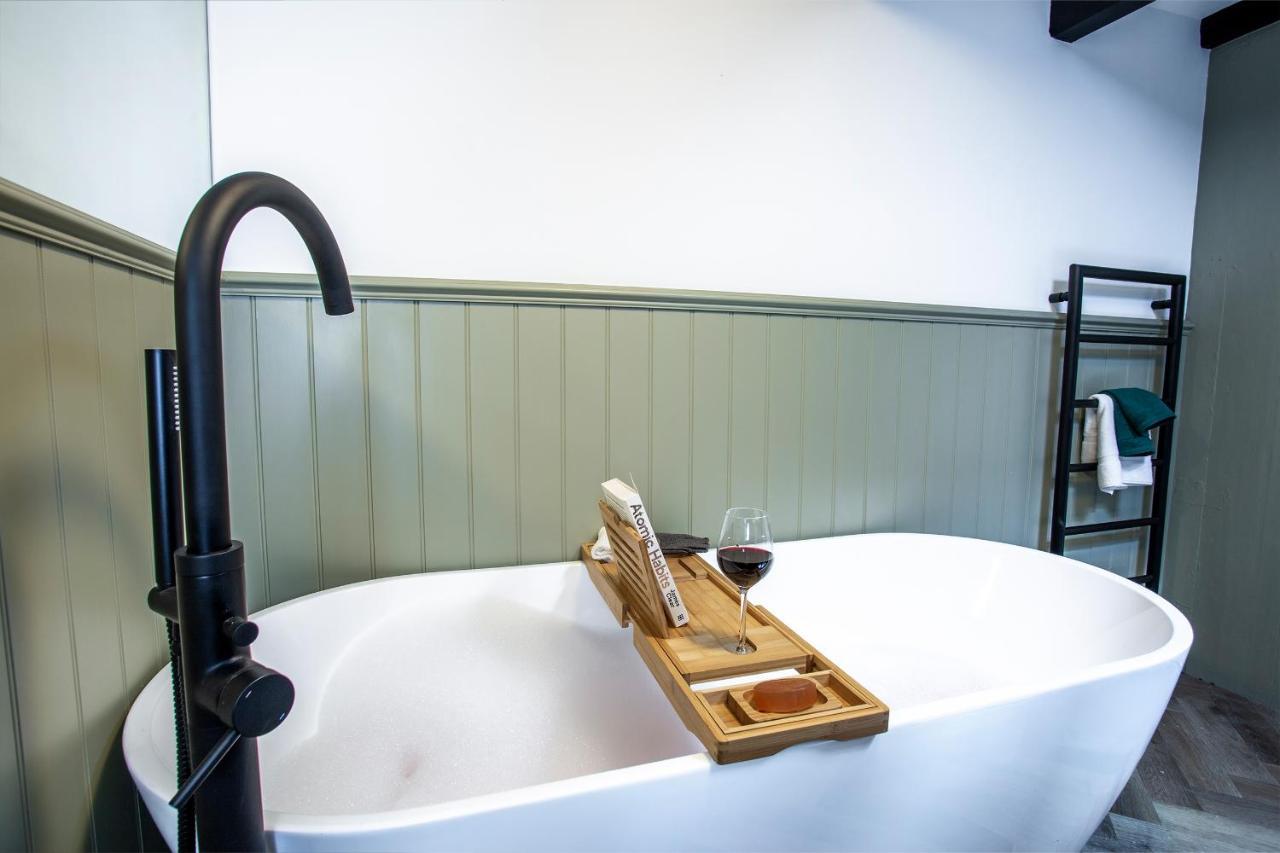 Whitby Boutique - Mast Cottage エクステリア 写真